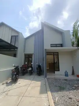 EXCLUSIVE! RUMAH NYAMAN ASRI GRATIS AJB DI PUSAT KOTA PURWOREJO