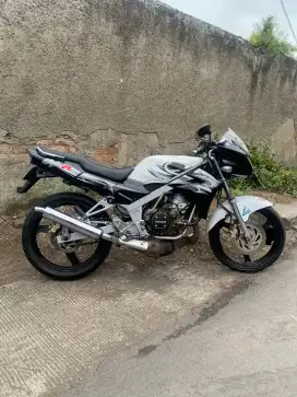 Ninja R 2011 warna putih