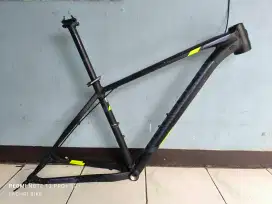 Frame Polygon Xtrada 8 2020 ring 27.5 size M