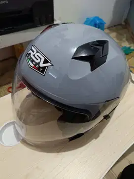 Helm RSV 300, Ukuran M