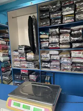 Pegawai laundry