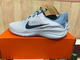 Sepatu Nike Flex Experience Run 11 size 40.5 [ORIGINAL]