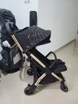 Stroller Giggles Tour LX