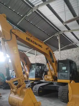 Excavator besar hw220
