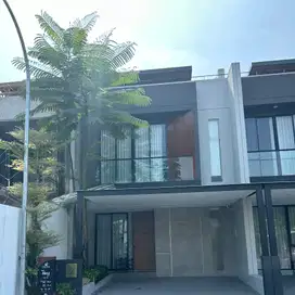 DIjual  Rumah di  Citraland Surabaya 3 lantai Tanpa DP