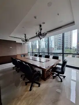 Ruang Kantor Semi Furnished Di ASHTA Treasury Tower District 8