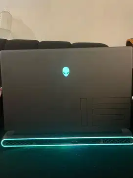 Laptop Alienware M15 r7