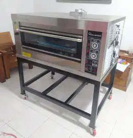 OVEN GAS WIRASTAR 1 DECK 2 TRAY