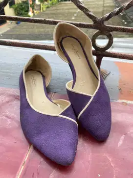 Preloved Flatshoes The Little Things She Needs