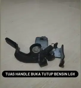 Tuas handle bukaan tutup bensin kijang kapsul