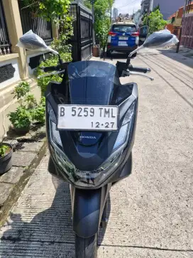 Bekas berkualitas bergaransi Honda PCX CBS 160 2022 siap pakai