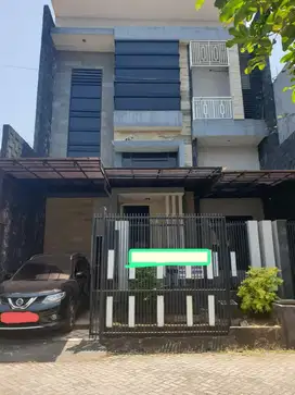 dijual rumah 2 lantai di pondok mutiara estate sidoarjo furnish