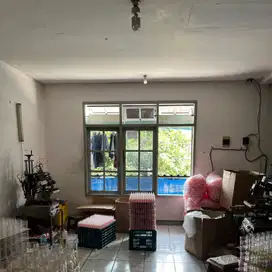 Tempat usaha cocok untuk kos-kosan.