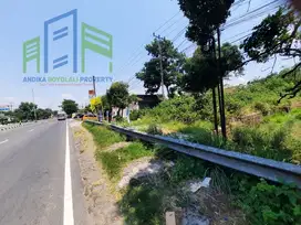 Tanah pinggir jalan raya nasional