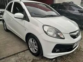 BRIO E mt 2014 Putih