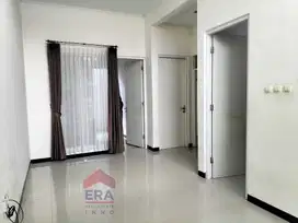 Rumah Terawat Taman Kopo Indah V Cluster Pinewood