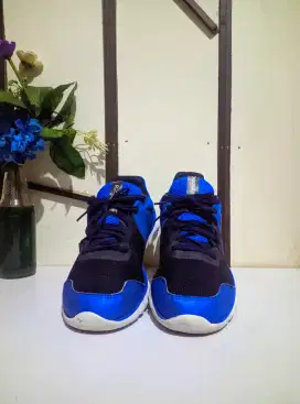 Sepatu reebok blue