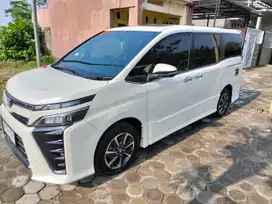 Toyota Voxy 2018 Bensin