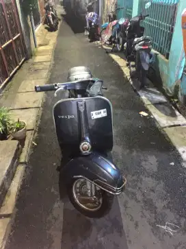 Vespa Super 150