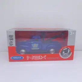 Diecast miniature mobil truck pickup chevrolet tow warna navy