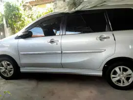 Toyota Avanza veloz 2013 Bensin