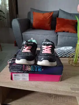 Skecher Light Clips On Original