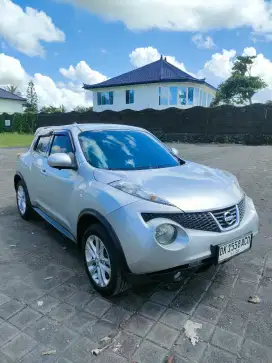 Nissan Juke at silver