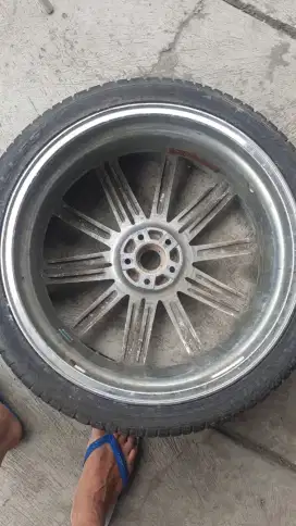 Velg Estatus R22