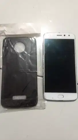 Sale Motorola moto Z2 play Min lcd