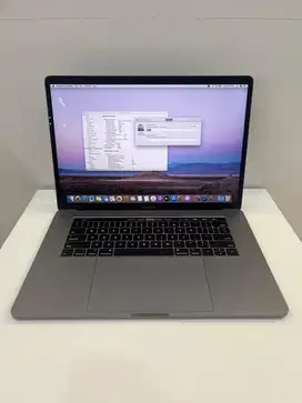 MacBook Pro 2017 15” i7 16/513 Grey