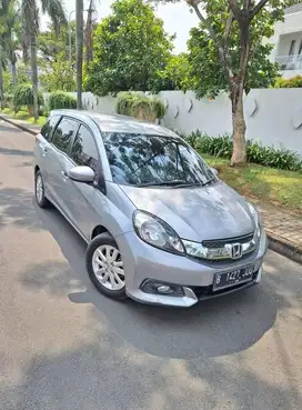 TDP 9jt Tangan Prtama Honda Mobilio 1.5 E at 2016 Silver Siap Pakai