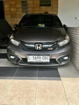 Honda Brio RS 1.2CVT MT 2019