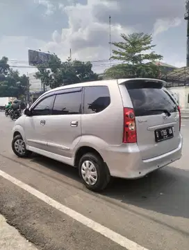 Xenia 1.0 Li dlx Mt 2011 Kredit Dp.5Jt