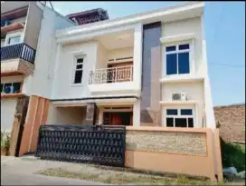 rumah 2 lantai purbayan