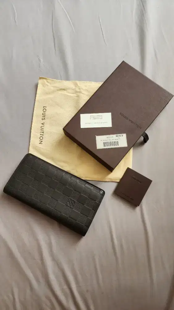 Dompet LV Louis Vuitton brazza damier infini basalte