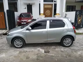 Toyota Etios Valco 2014 Bensin