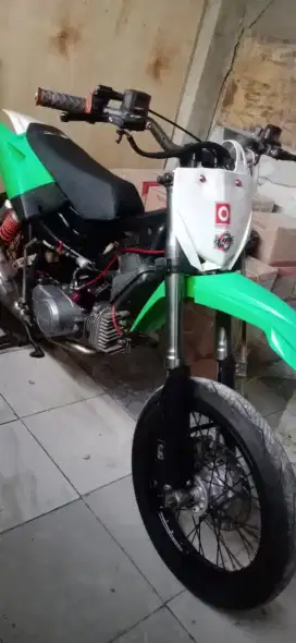 Yamaha F1ZR Trail