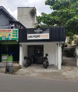 DISEWAKAN KIOS TEPI JLN WAHIDHSIM CATURTUNGGAL DEPOK SLEMAN