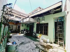 Rumah sederhana murah sekali di timuran banjarsari Solo