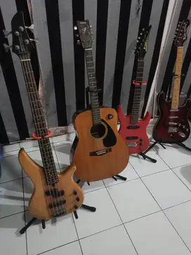 Gitar pilihan dan koleksi