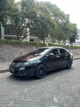 Di Jual Santai mobil Kesayangan Honda City RS matik 2010