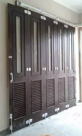 Rel Garasi Kayu (Rel Wina)