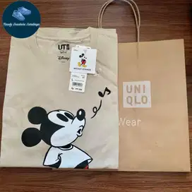 Kaos Uniqlo x Disney Mickey Stands Original