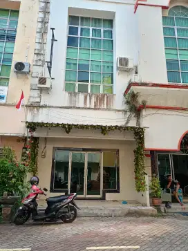 Ruko graha kadin,3 lantai