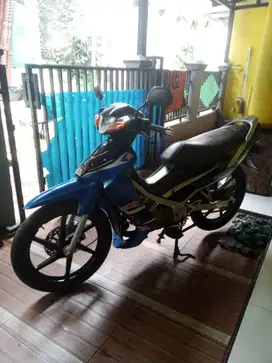 SATRIA HIU THN 2004 BIRU