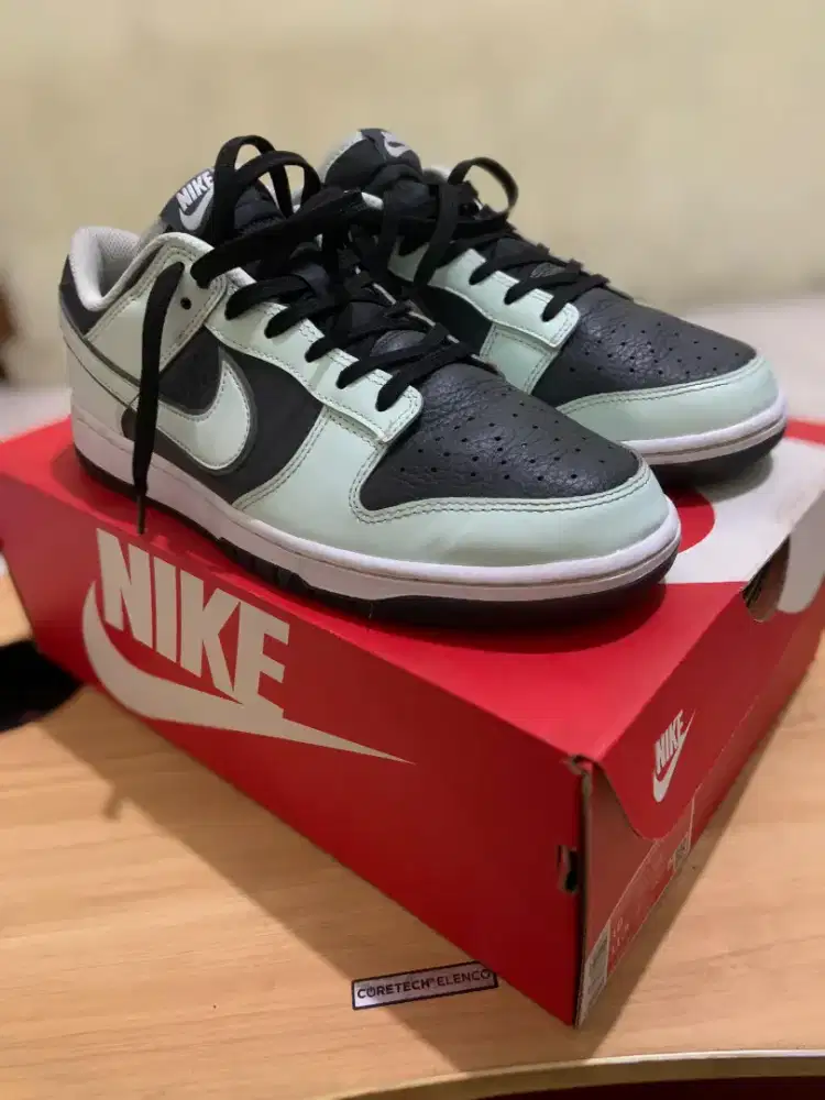 NIKE DUNK LOW RETRO PRM SMOKE GREY