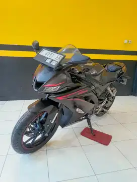 R15 v3 obral harga