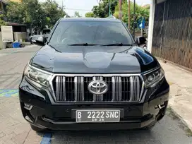 TOYOTA LAND CRUISER PRADO 2.7 AT 2010