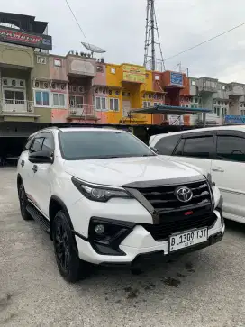 Fortuner VRZ trd 2019 (kick sensor)