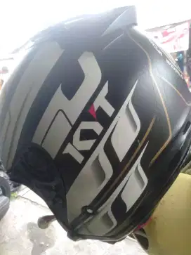 Jual' helm KYT size XL